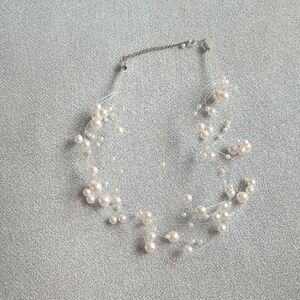 Elegant Floating Necklace